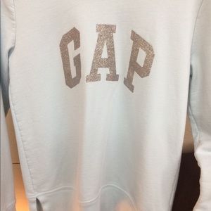 Gap sweater with silver